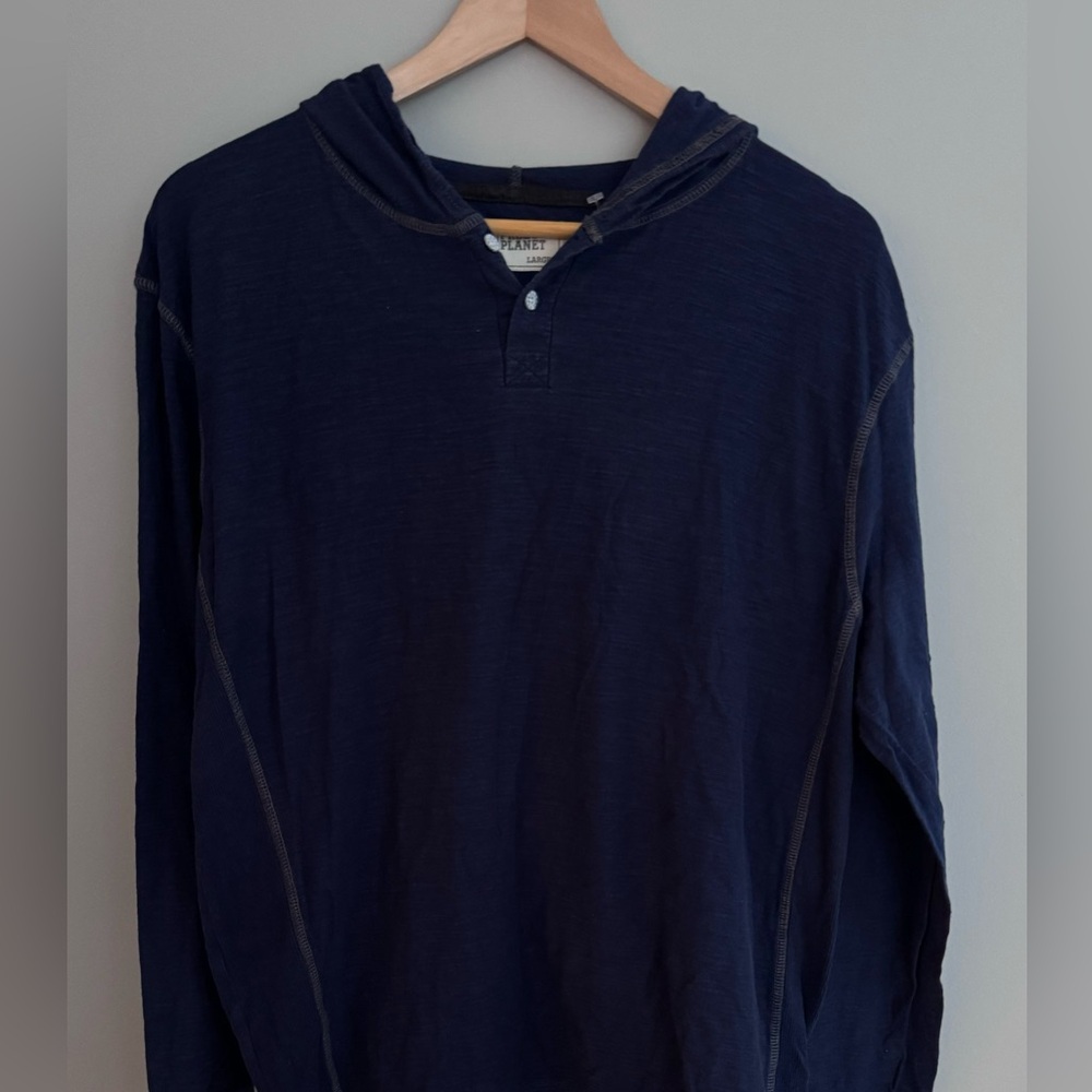 Free Planet Mens Blue Hoodie Sweatshirt Pullover  2 Buttons Size Large